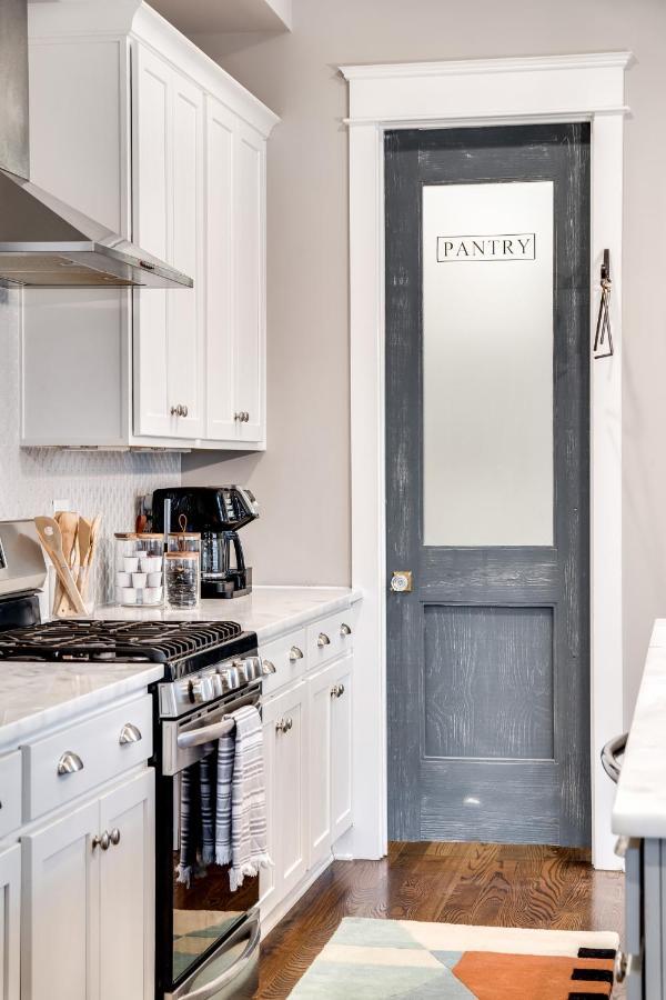 Nell's Haven Two Miles To Downtown & Broadway Holiday home Nashville